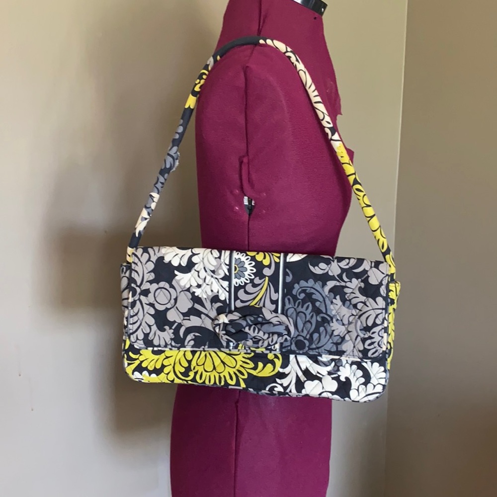 Vera Bradley Knot Just a Clutch in Baroque